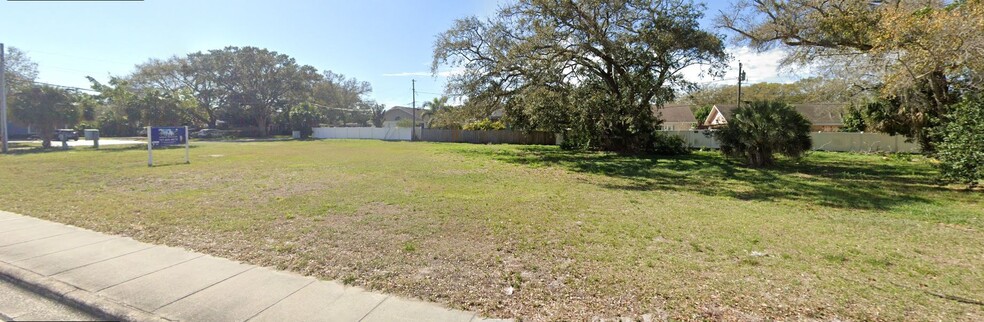 1080 Seminole Blvd, Largo, FL for sale - Building Photo - Image 2 of 6