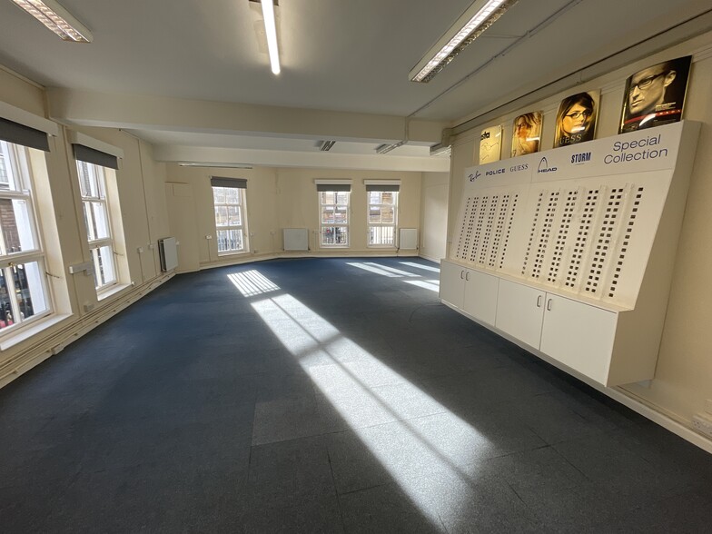 2-10 Bridge St, Salisbury to rent - Building Photo - Image 3 of 7