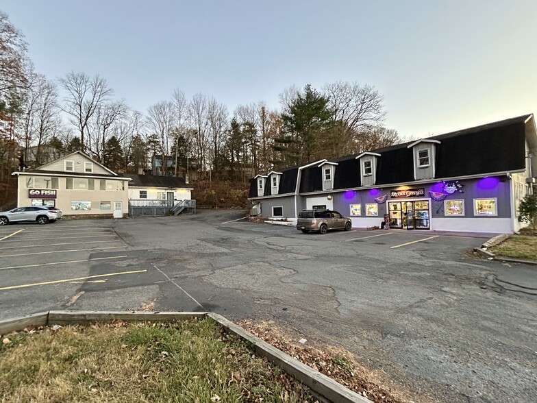 748 Milford Rd, East Stroudsburg, PA for sale - Building Photo - Image 1 of 3