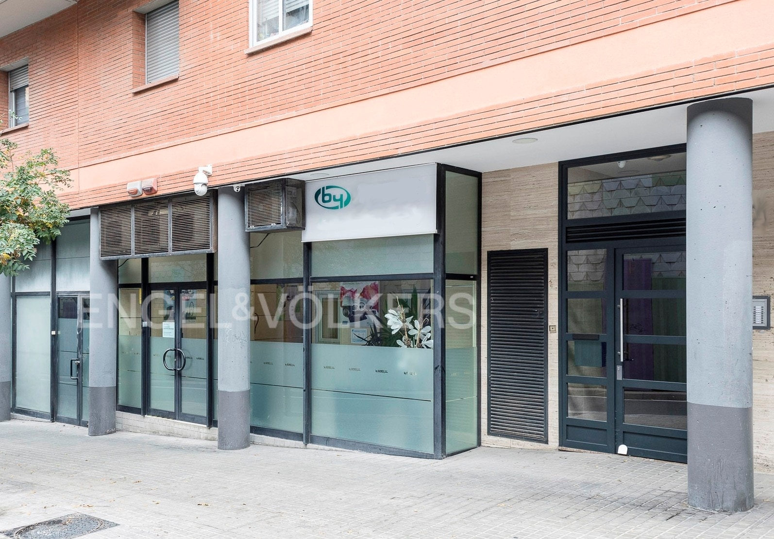 Build-to-Rent in Barcelona, Barcelona for sale Building Photo- Image 1 of 5