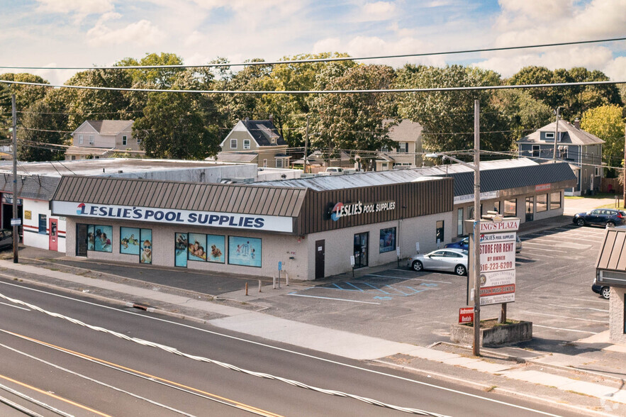 646 Route 112, Patchogue, NY for rent - Building Photo - Image 1 of 15