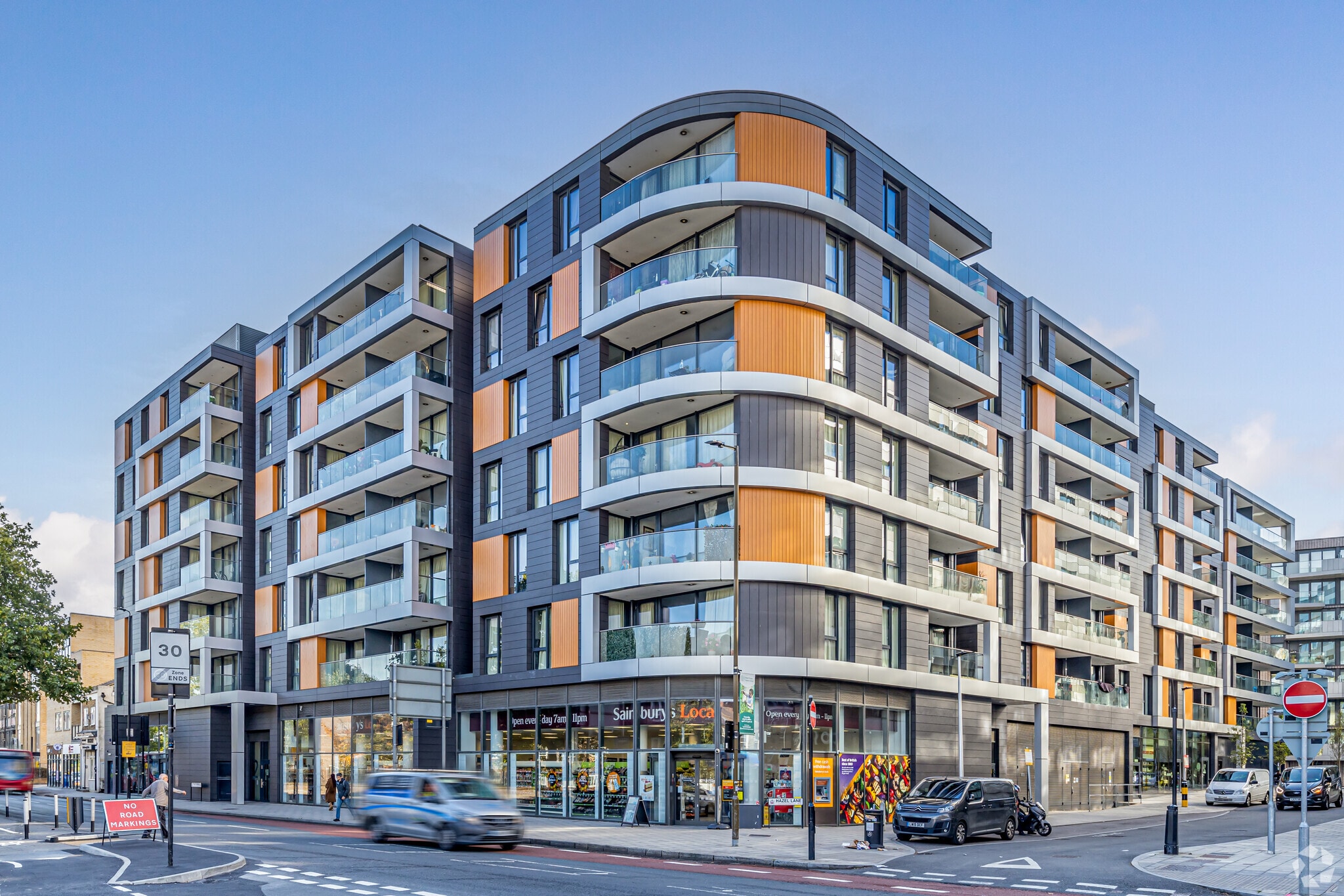 1-2 Woolwich Rd, London to rent Building Photo- Image 1 of 12