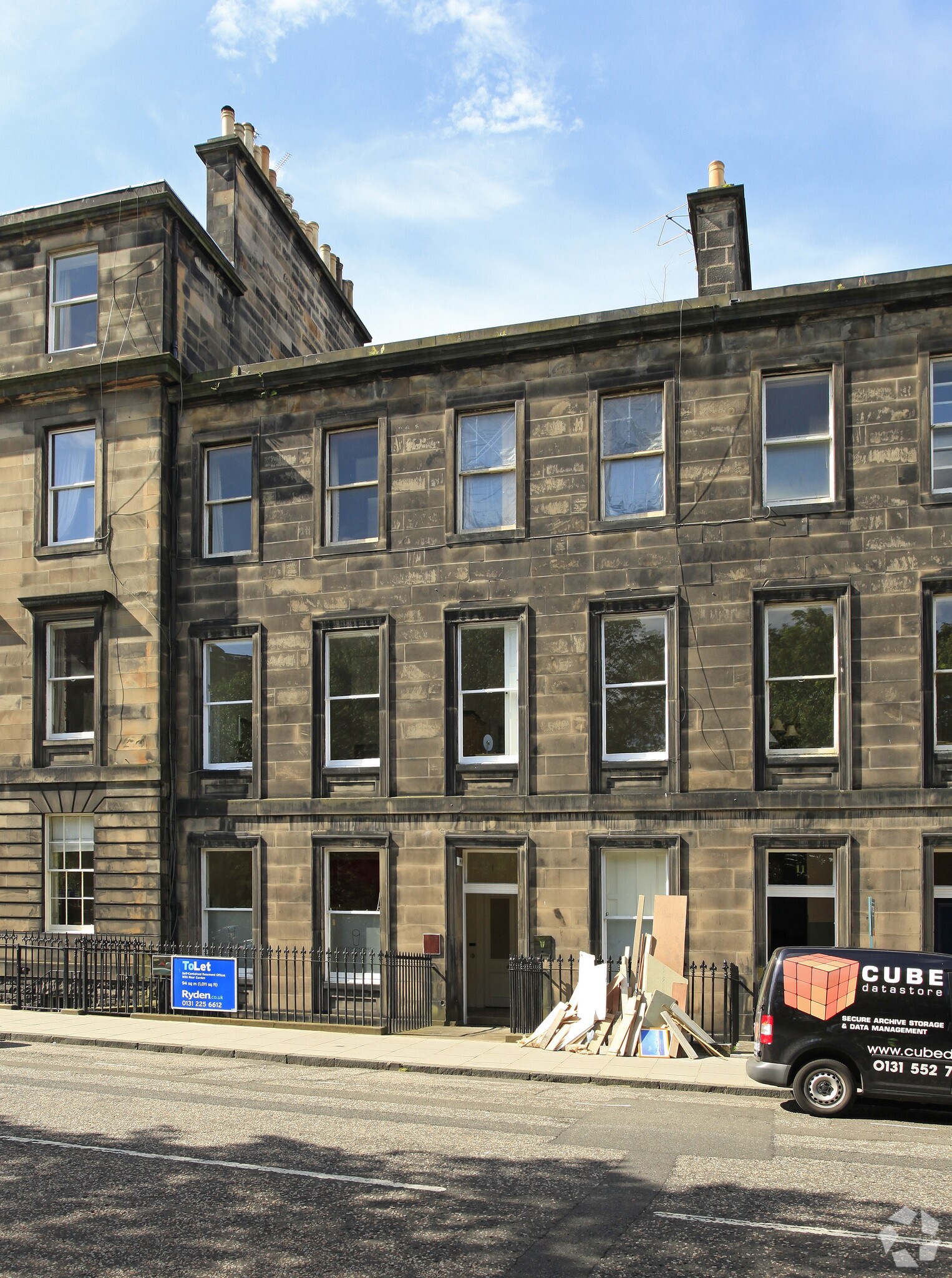 12 Castle Ter, Edinburgh EH1 2DP Office for Rent