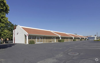 8833 Monterey St, Gilroy, CA for rent Building Photo- Image 1 of 7