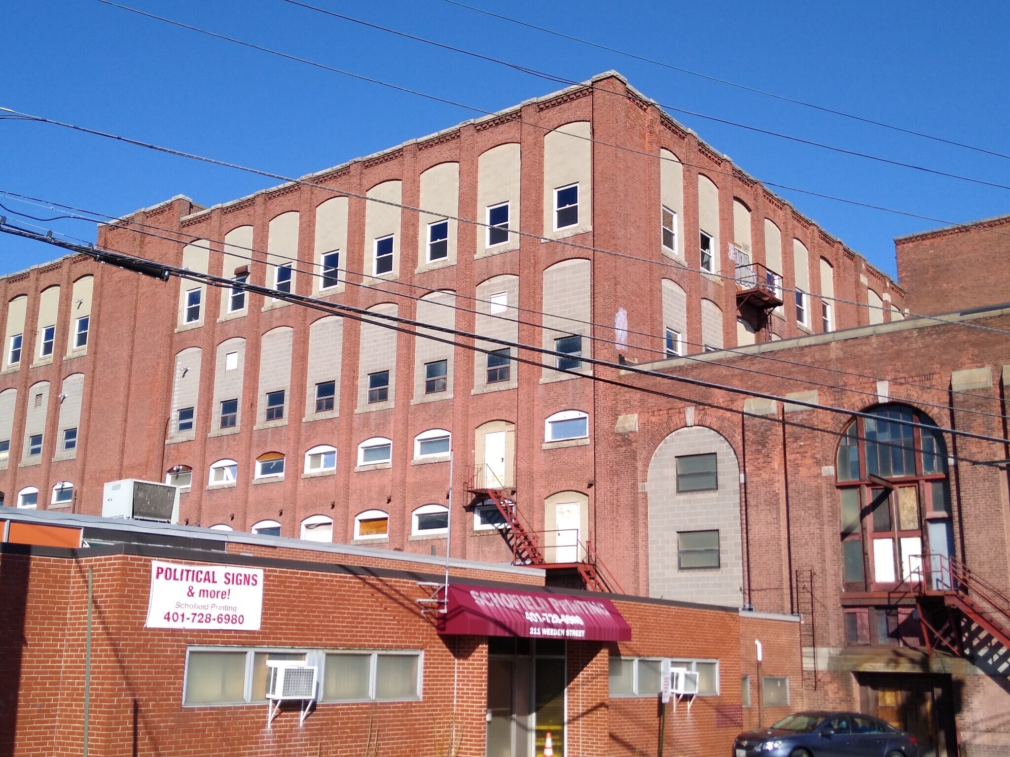 209 Weeden St, Pawtucket, RI to rent Building Photo- Image 1 of 29