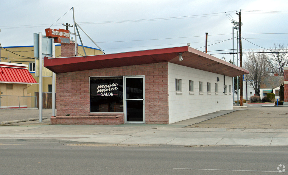 Retail in Caldwell, ID for sale - Primary Photo - Image 1 of 1