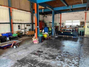 Whieldon Rd, Stoke On Trent to rent Interior Photo- Image 2 of 4