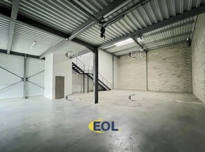 Light Industrial in Aulnay-sous-Bois to rent Interior Photo- Image 2 of 6