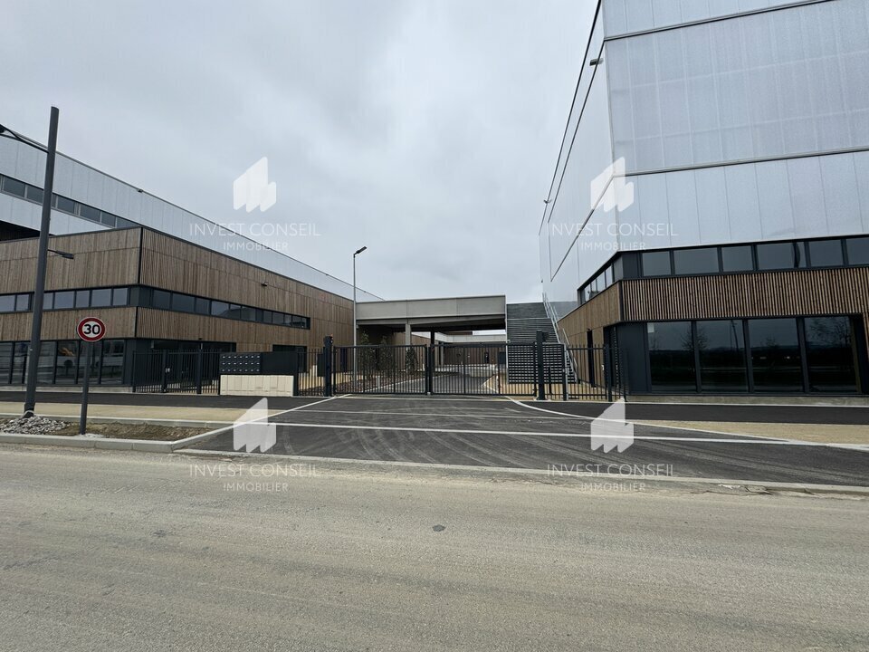 212325 Rue Du Sausset, Tremblay-en-France to rent Building Photo- Image 1 of 15