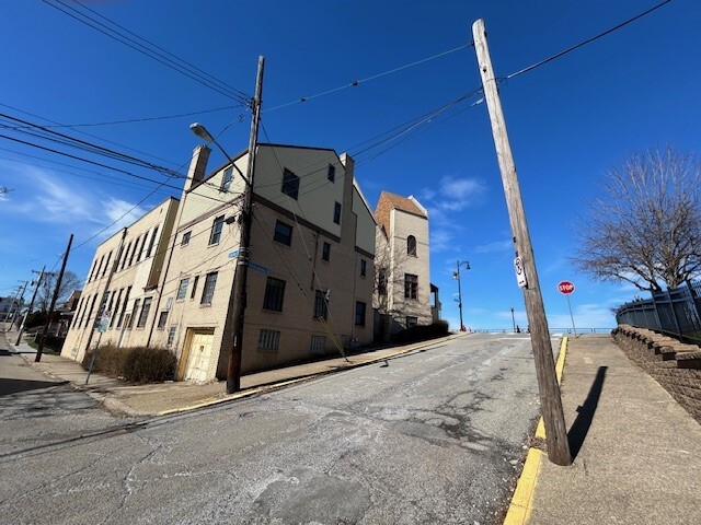 301 Grandview Ave, Pittsburgh, PA for sale - Building Photo - Image 2 of 2