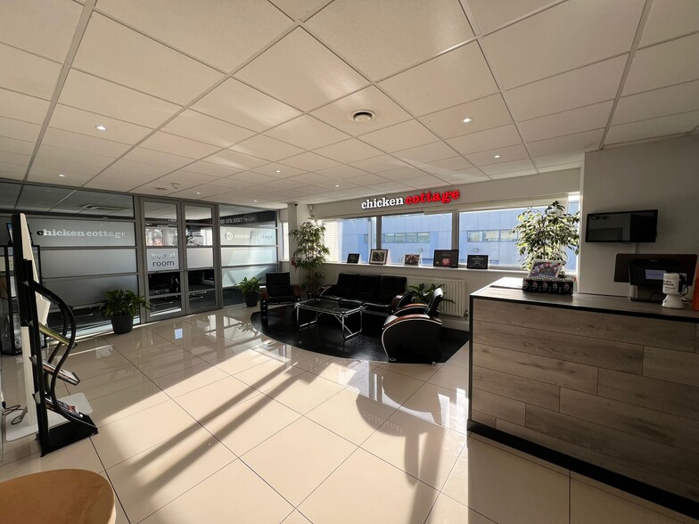 14 Beddington Farm Rd, Croydon for sale - Interior Photo - Image 3 of 4