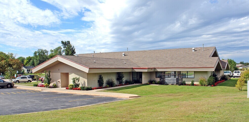 744 SE 25th St, Oklahoma City, OK for sale - Building Photo - Image 1 of 1