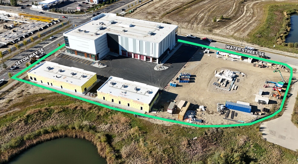 115 Water St SE, Calgary, AB to rent - Aerial - Image 2 of 6