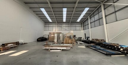 Sperry Way, Stonehouse to rent Interior Photo- Image 1 of 1