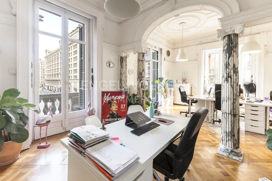 Office in Barcelona, Barcelona to rent - Interior Photo - Image 1 of 1