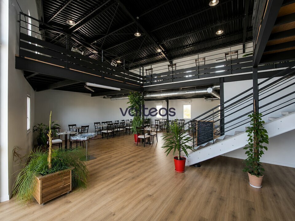 Light Industrial in Toulouse to rent Interior Photo- Image 1 of 5