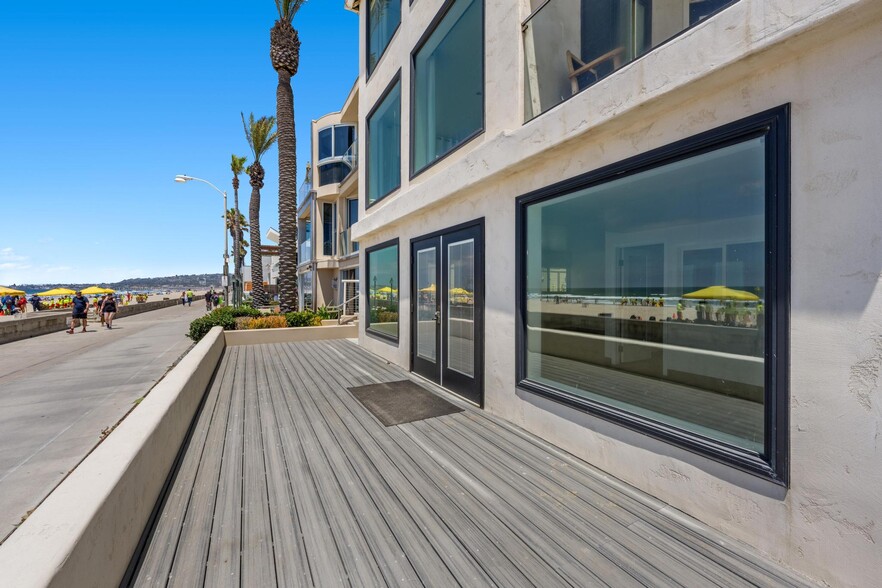 3685 Ocean Front Walk, San Diego, CA for rent - Building Photo - Image 2 of 15