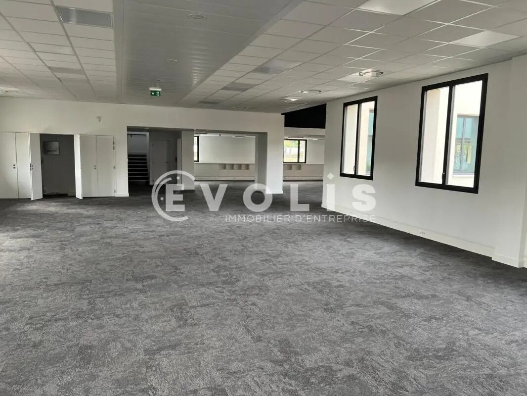 33 Avenue Du Docteur Georges Lévy, Vénissieux for sale Building Photo- Image 1 of 30