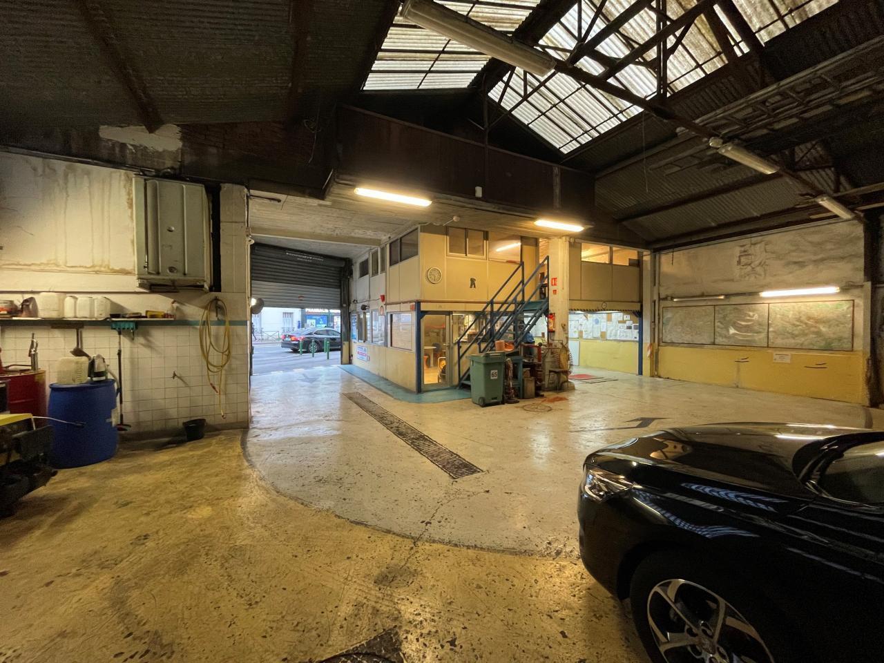 Light Industrial in Malakoff for sale Interior Photo- Image 1 of 6