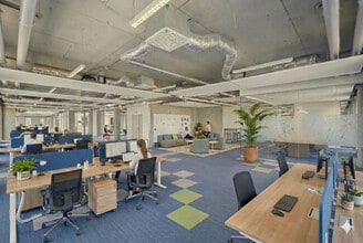 Office in Lyon to rent Interior Photo- Image 2 of 4