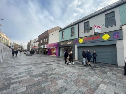 259-261 High St W, Sunderland to rent - Building Photo - Image 2 of 5