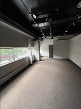 1 E Superior St, Chicago, IL to rent Building Photo- Image 2 of 6