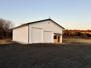 133 West Rd, Ellington, CT for rent Building Photo- Image 1 of 15