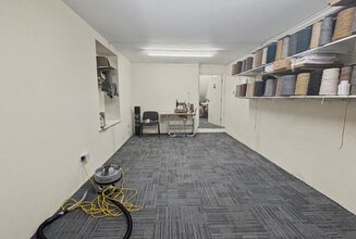 56 Fore St, Bodmin to rent Interior Photo- Image 2 of 3