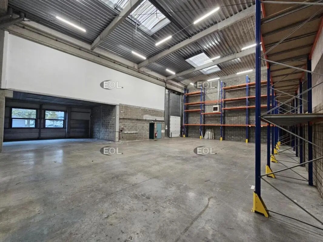 Light Industrial in Ivry-sur-Seine to rent Interior Photo- Image 1 of 7