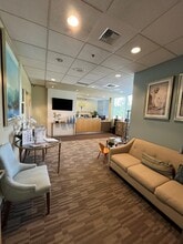 1301 4th Ave NW, Issaquah, WA to rent Building Photo- Image 1 of 10