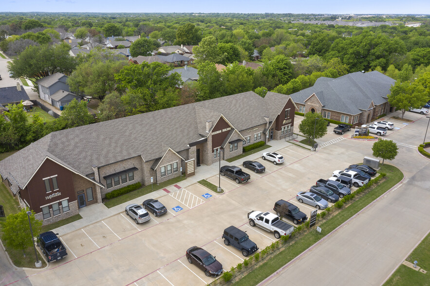 4315 Windsor Centre Trl, Flower Mound, TX for rent - Building Photo - Image 2 of 4