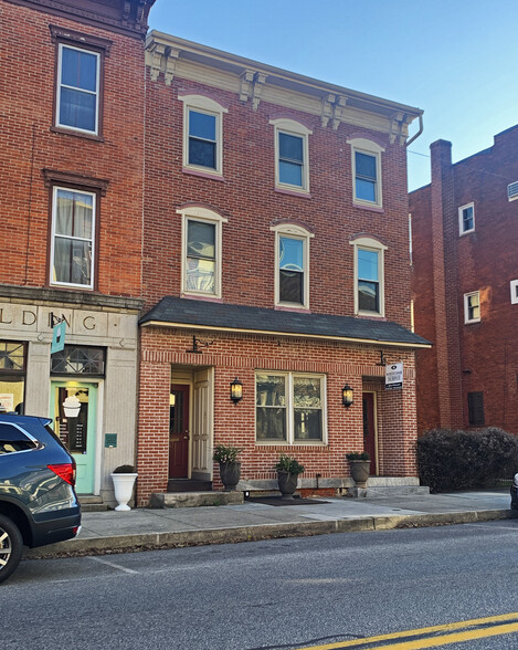 47-49 W Main St, Mechanicsburg, PA for sale - Primary Photo - Image 1 of 1