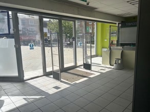 9-10 Market Pl, Wokingham to rent Interior Photo- Image 1 of 4