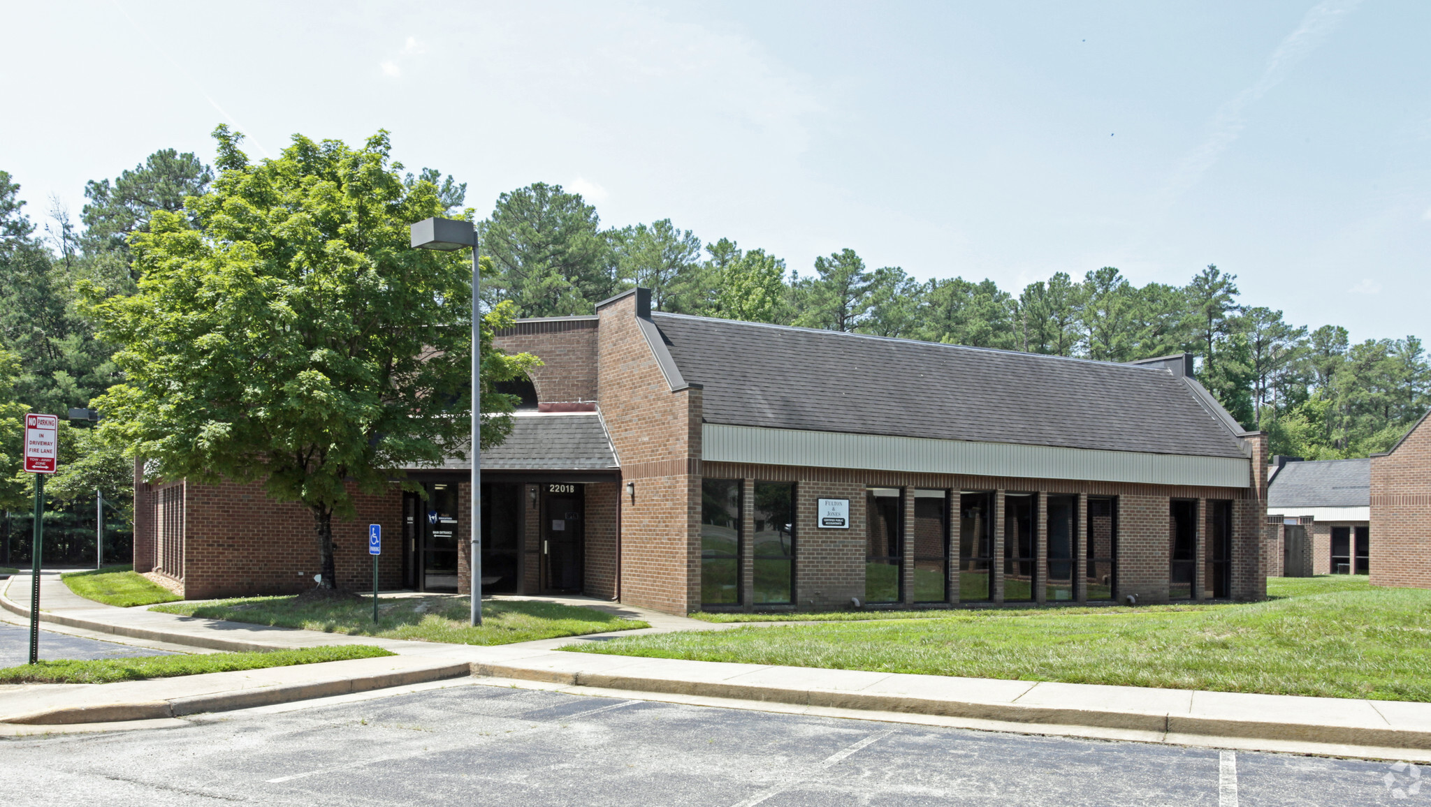 2201 E Parham Rd, Henrico, VA for rent Building Photo- Image 1 of 10