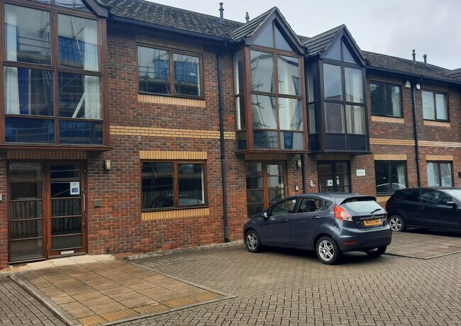 More details for Mary Rd, Guildford - Office to Rent