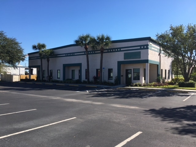 4400 N 118th Ave, Clearwater, FL for rent - Building Photo - Image 1 of 2