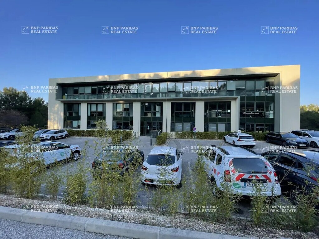 Location Bureaux 177 m² - Photo 1