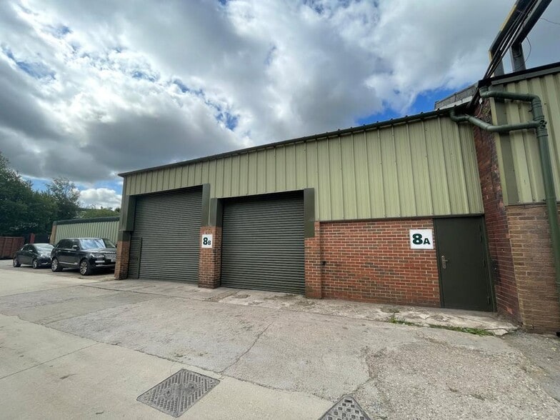 Whitebridge Ln, Stone to rent - Building Photo - Image 1 of 6