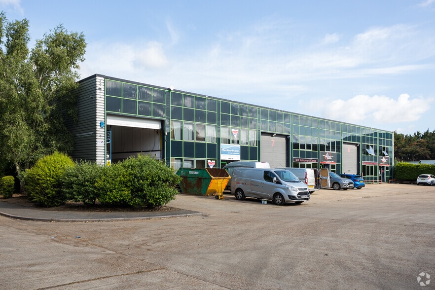 Bircholt Rd, Maidstone for sale - Primary Photo - Image 1 of 2