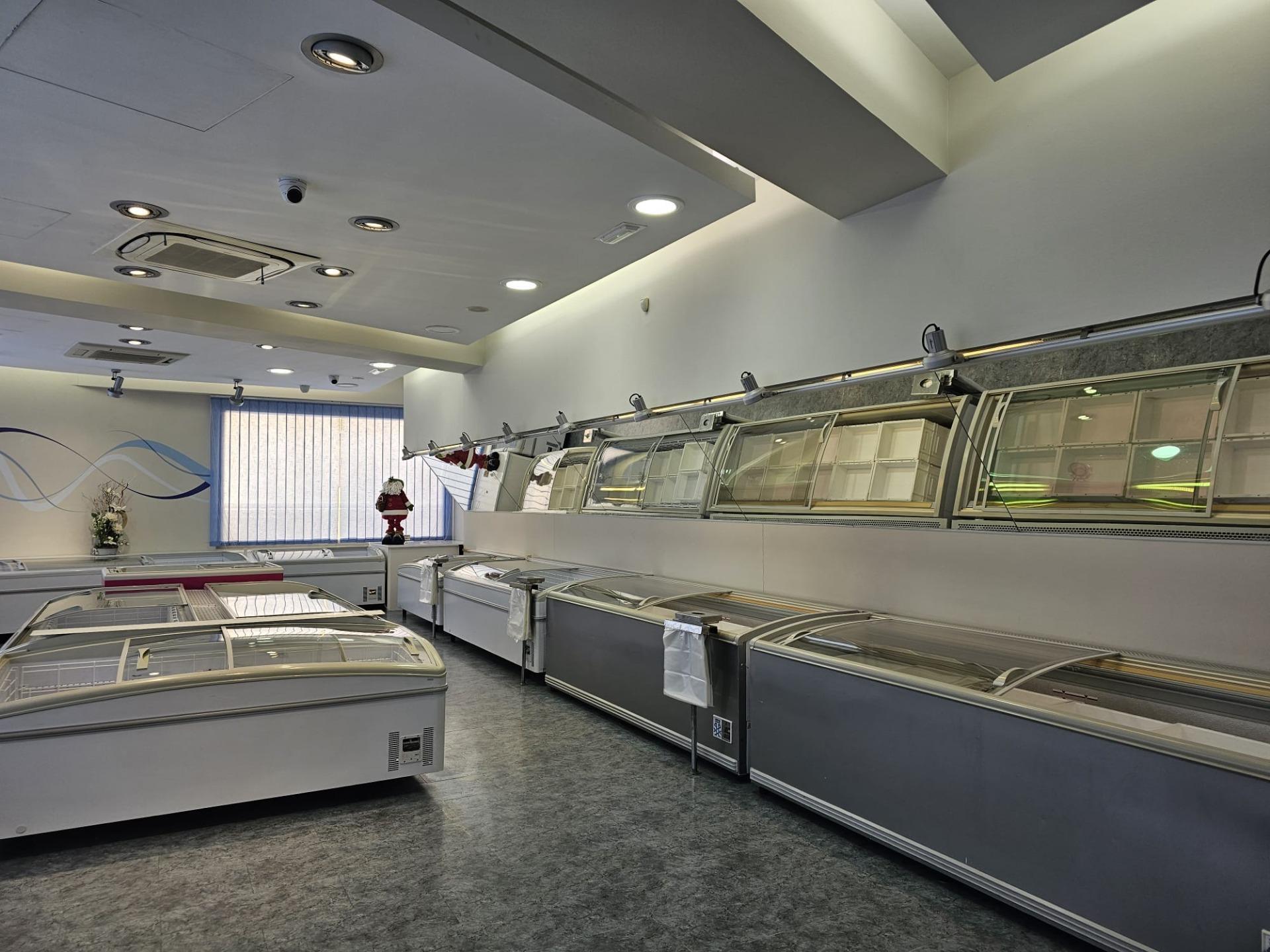 Retail in Amposta, Tarragona to rent Interior Photo- Image 1 of 5