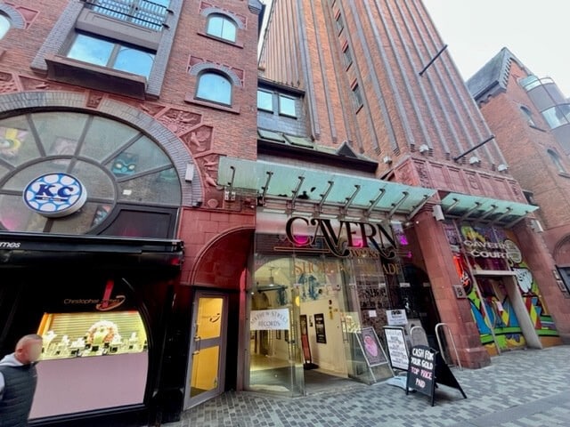 8 Mathew St, Liverpool to rent - Building Photo - Image 1 of 6