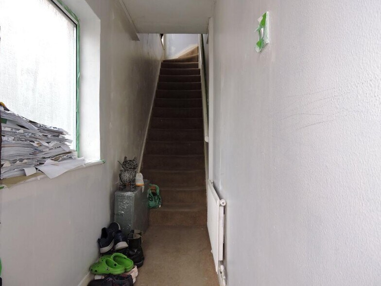 75 Saint Mark's Road, Enfield for sale - Building Photo - Image 2 of 14