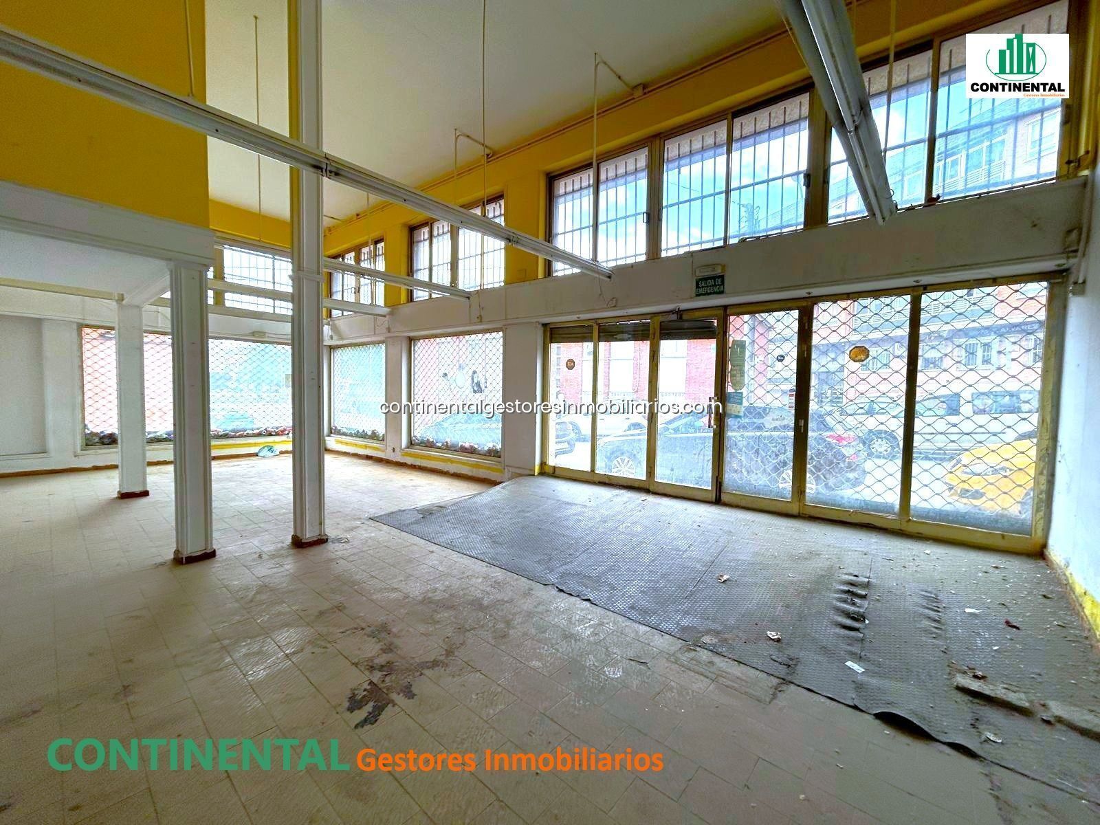 Retail in Collado Villalba, Madrid to rent Primary Photo- Image 1 of 18
