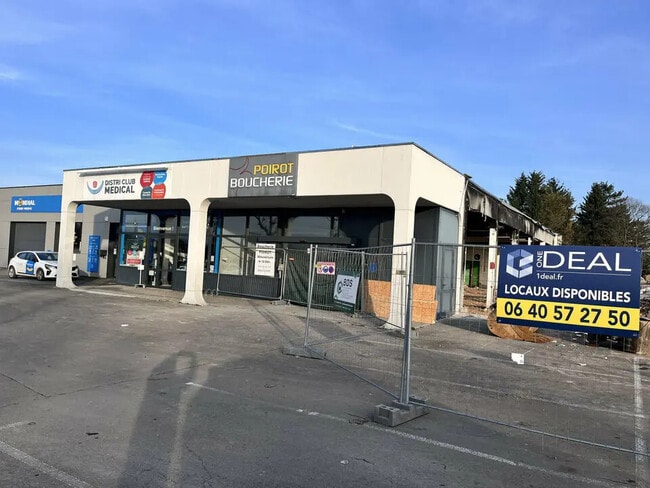 Location Commerce 300 m² à 1 600 m²