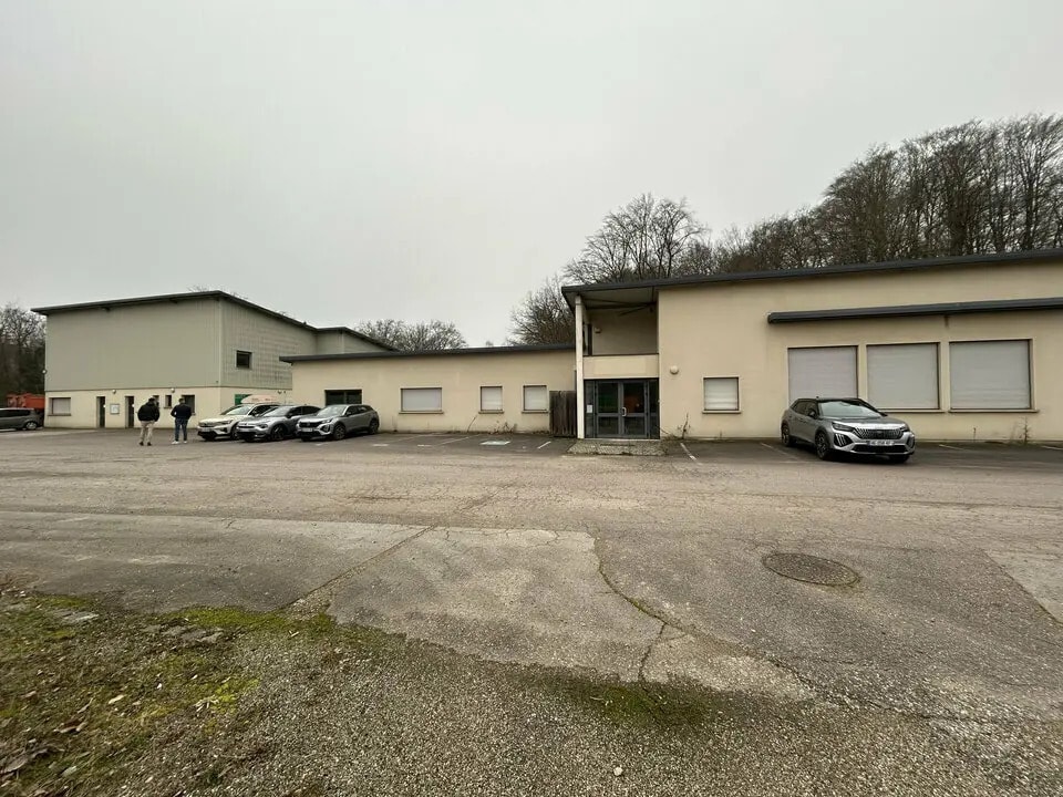 Location Local d'activités 1 025 m² - Photo 1
