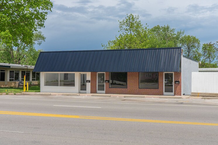 10326-10330 E Truman Rd, Independence, MO for sale Building Photo- Image 1 of 1