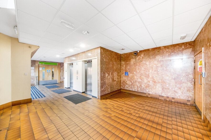 99-101 Dalrymple St, Greenock to rent - Building Photo - Image 3 of 19
