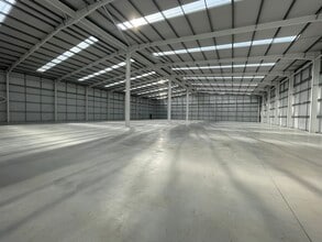 First Av, Doncaster to rent Interior Photo- Image 2 of 5