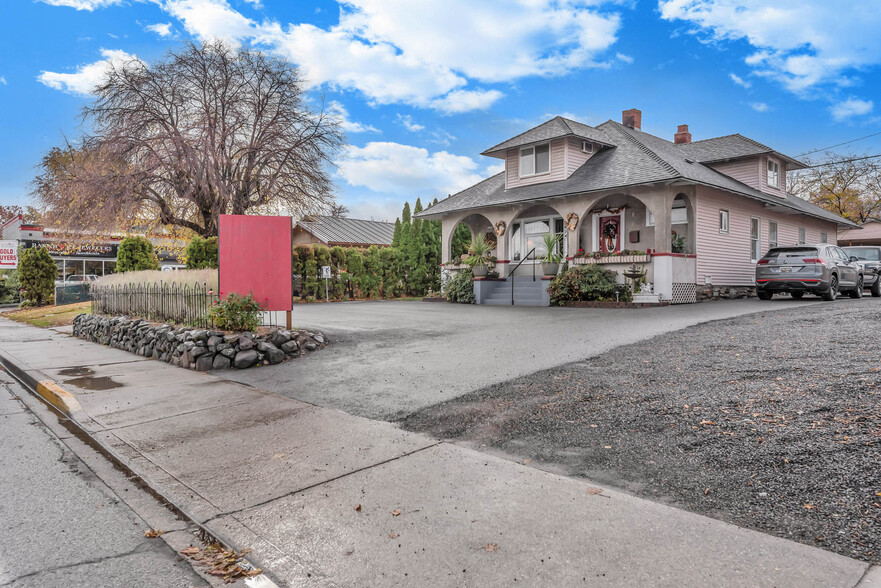 414 S Chelan Ave, Wenatchee, WA for sale - Primary Photo - Image 1 of 1