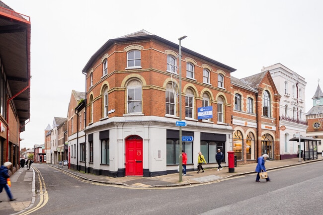 More details for 12 North St, Guildford - Retail to Rent